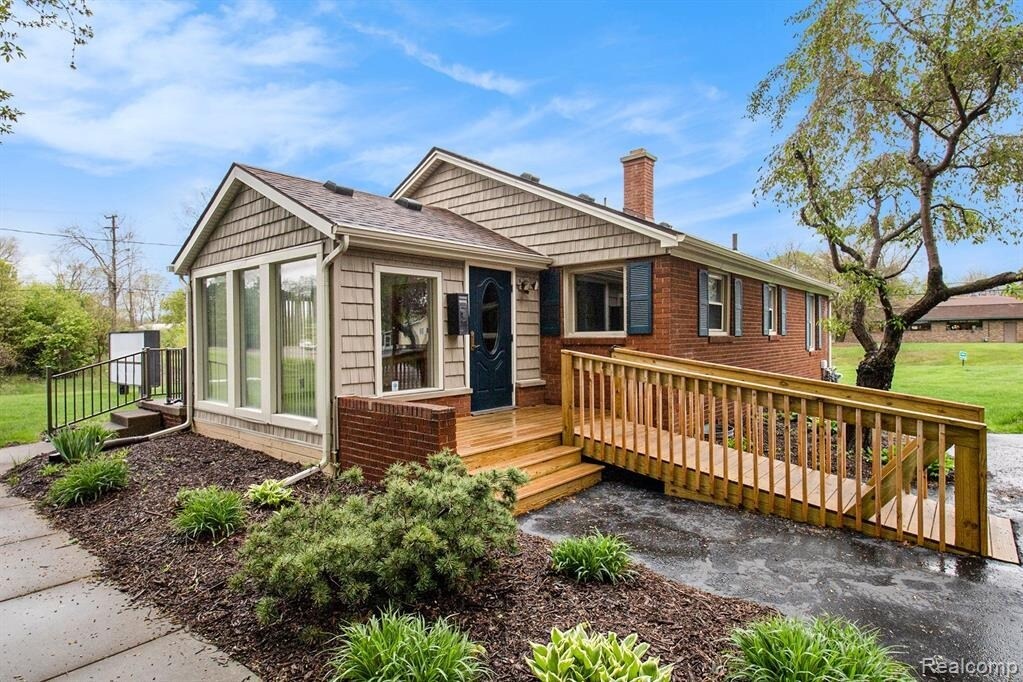 2165 E Grand River Ave, Howell, MI à vendre Photo principale– Image 1 sur 33