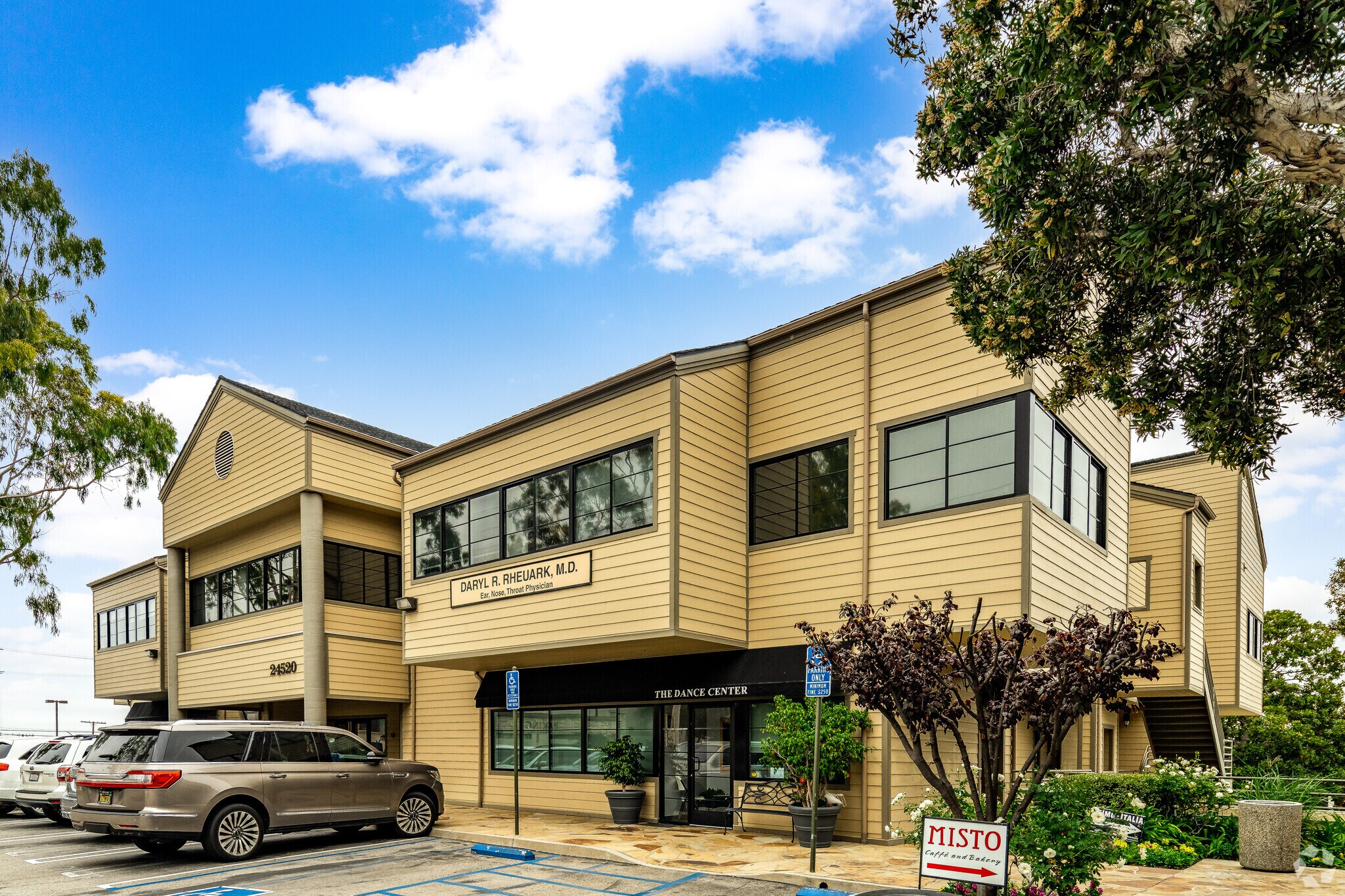 24520-24590 Hawthorne Blvd, Torrance, CA à louer Photo de l’immeuble– Image 1 sur 9