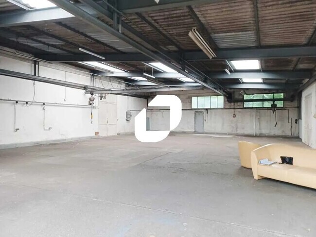 Plus de détails pour Industriel/Logistique à vendre