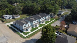 Plus de détails pour 718 N Weenonah Ave, Claremore, OK - Logement à vendre