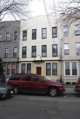 Plus de détails pour 371 Menahan St, Brooklyn, NY - Logement à vendre