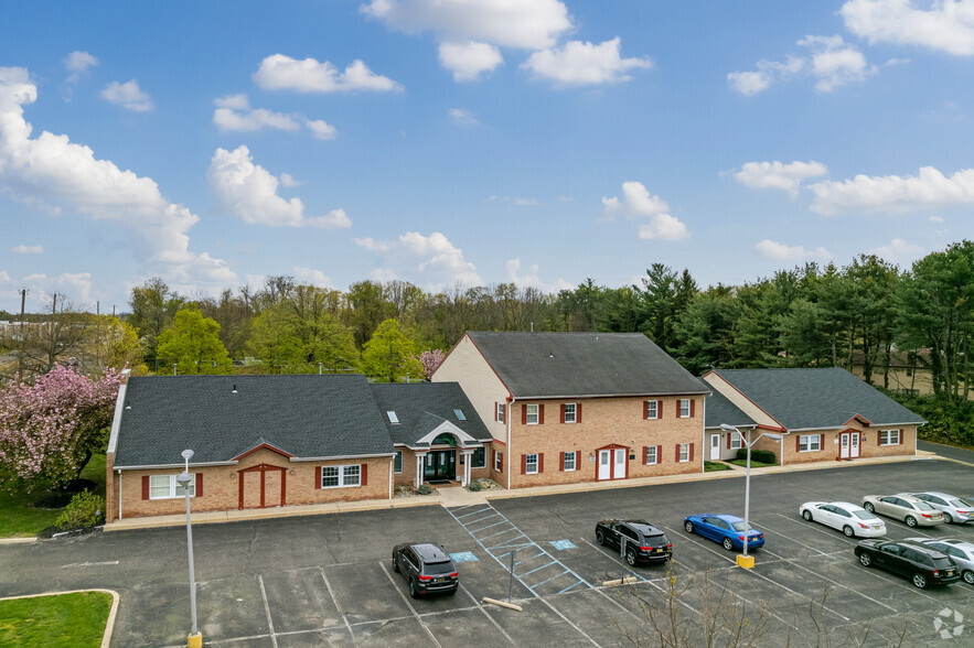 1949 Marlton Pike E, Cherry Hill, NJ à louer - Photo de l’immeuble – Image 1 sur 7