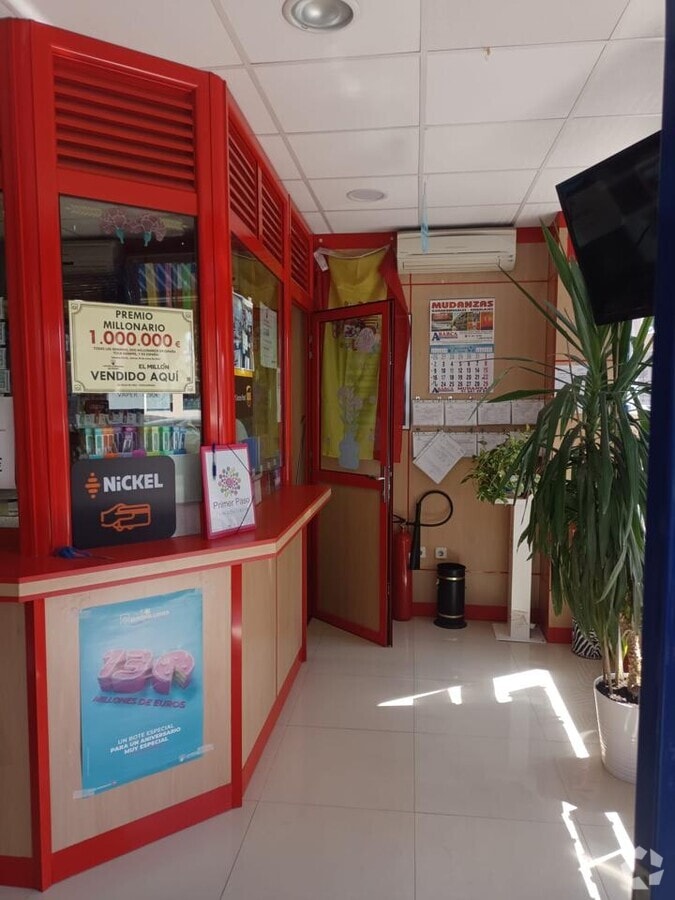 Fuenlabrada, MAD 28945 - Lot Puerta B, Esc. 1 - - Photo intérieure - Image 2 of 4