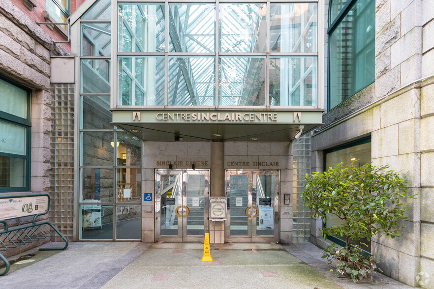 757 W Hastings St, Vancouver, BC à louer - Photo de l’immeuble – Image 3 sur 7
