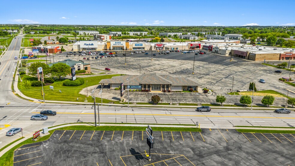 1659 N Spring St, Beaver Dam, WI à vendre - Photo de l’immeuble – Image 3 sur 21