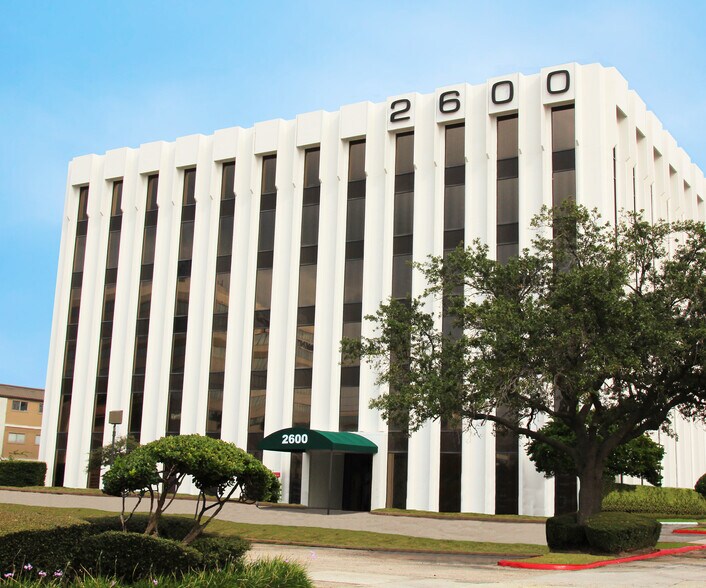 2600 S Loop W, Houston, TX à louer - Photo de l’immeuble – Image 1 sur 5