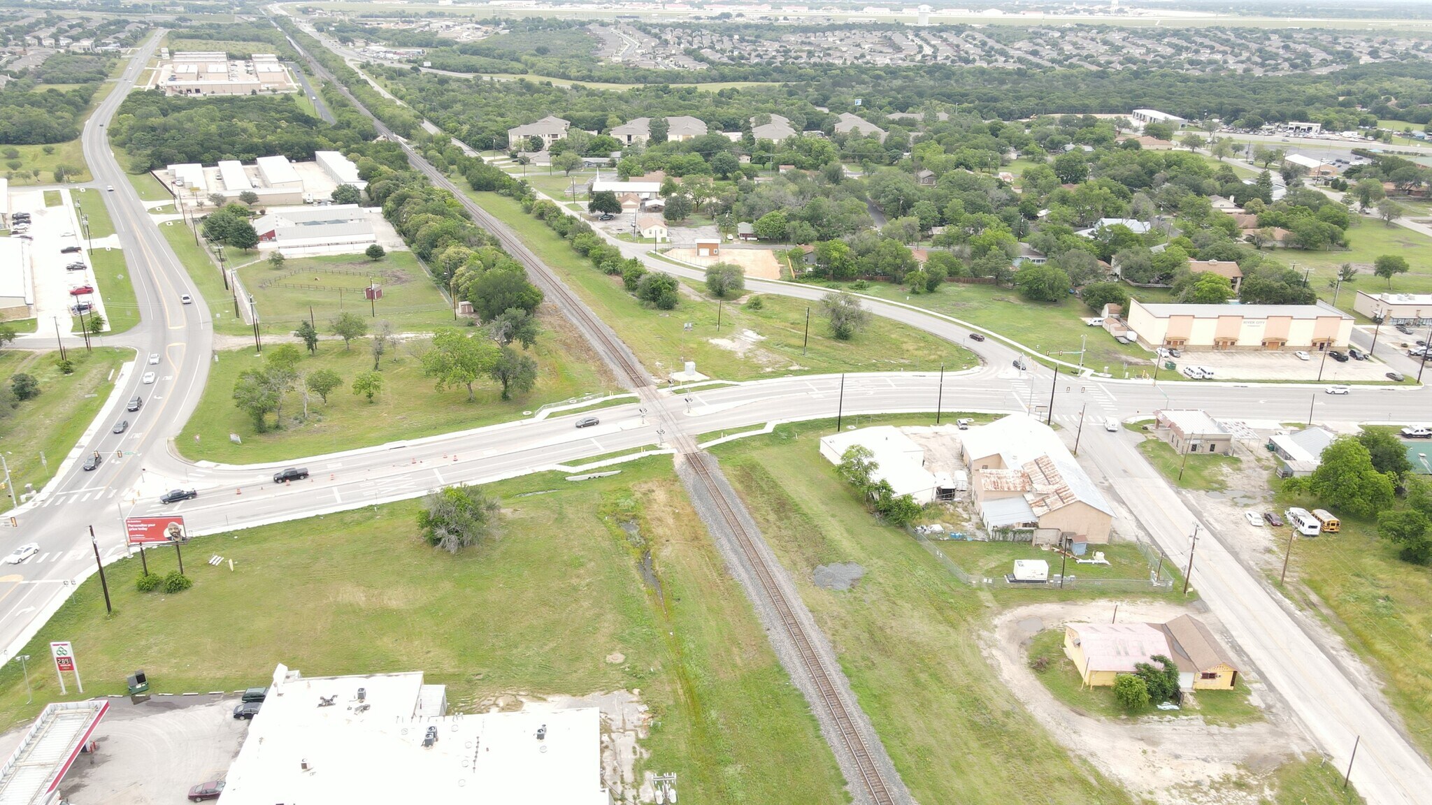101 N Seguin Rd, Converse, TX à vendre Photo principale– Image 1 sur 5