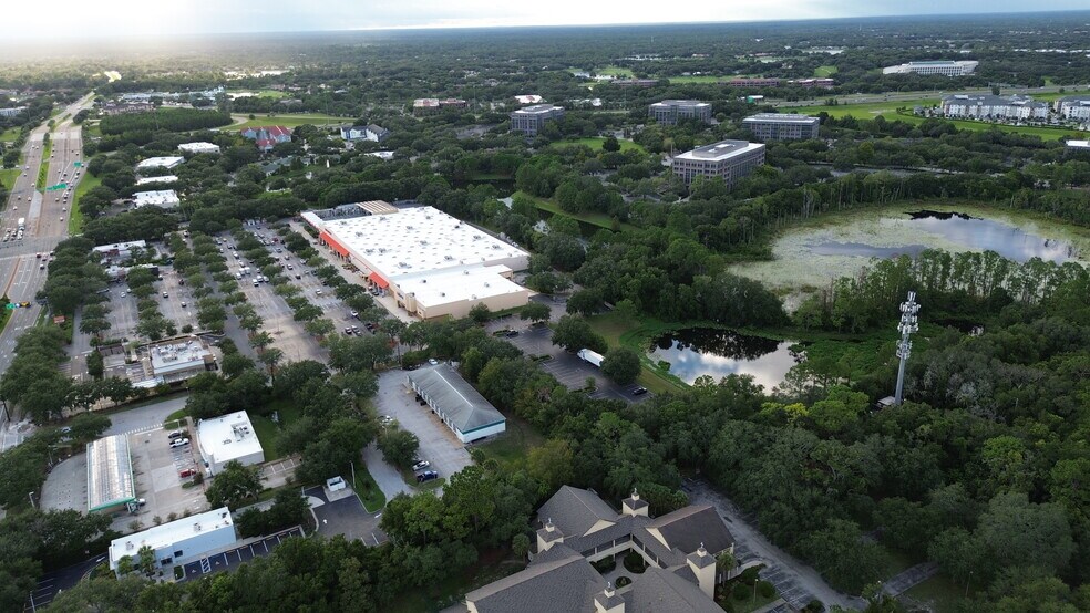 940 Paul Hoyer Wy, Lake Mary, FL à vendre - Photo de l’immeuble – Image 2 sur 13