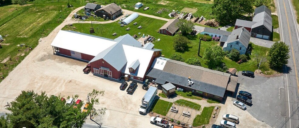 138 Main Rd, Westhampton, MA à vendre - Aérien – Image 1 sur 22