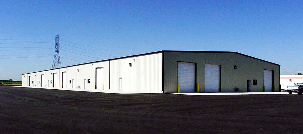 9700 E 104th Ave, Henderson, CO à louer - Photo de l’immeuble – Image 2 sur 7