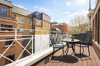 27-32 Old Jewry, Londres à louer Photo intérieure– Image 1 sur 4