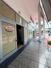 6801 Collins Ave, Miami Beach, FL à louer Photo intérieure– Image 1 sur 18