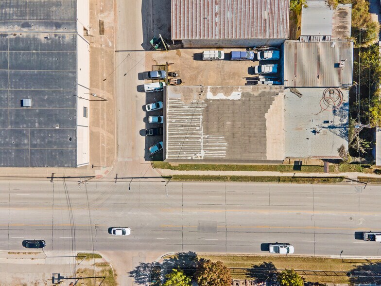 601 Riverside Dr, Fort Worth, TX à vendre - Photo de l’immeuble – Image 2 sur 14