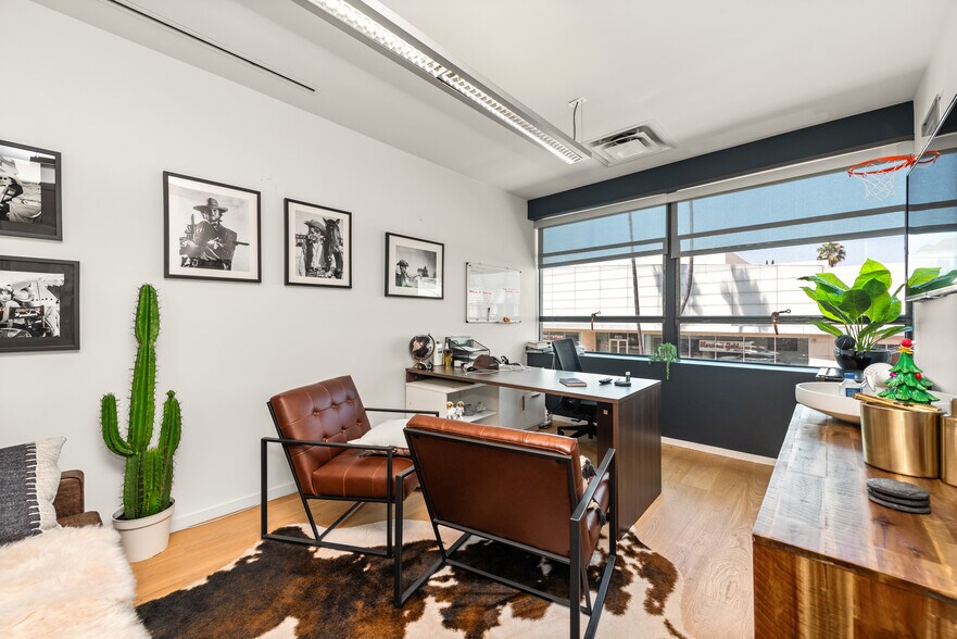 8820 Wilshire Blvd, Beverly Hills, CA à louer - Photo intérieure – Image 3 sur 7
