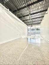 1506 54th Ave N, Saint Petersburg, FL à louer Photo de l’immeuble– Image 1 sur 10