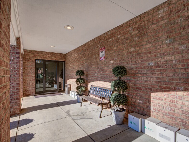 313 Park Ave, Falls Church, VA à louer - Photo de l’immeuble – Image 2 sur 13