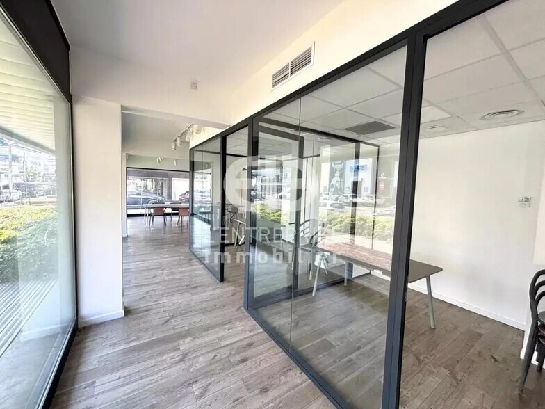 Local commercial dans Saint-Laurent-du-Var à louer - Photo intérieure – Image 2 sur 7