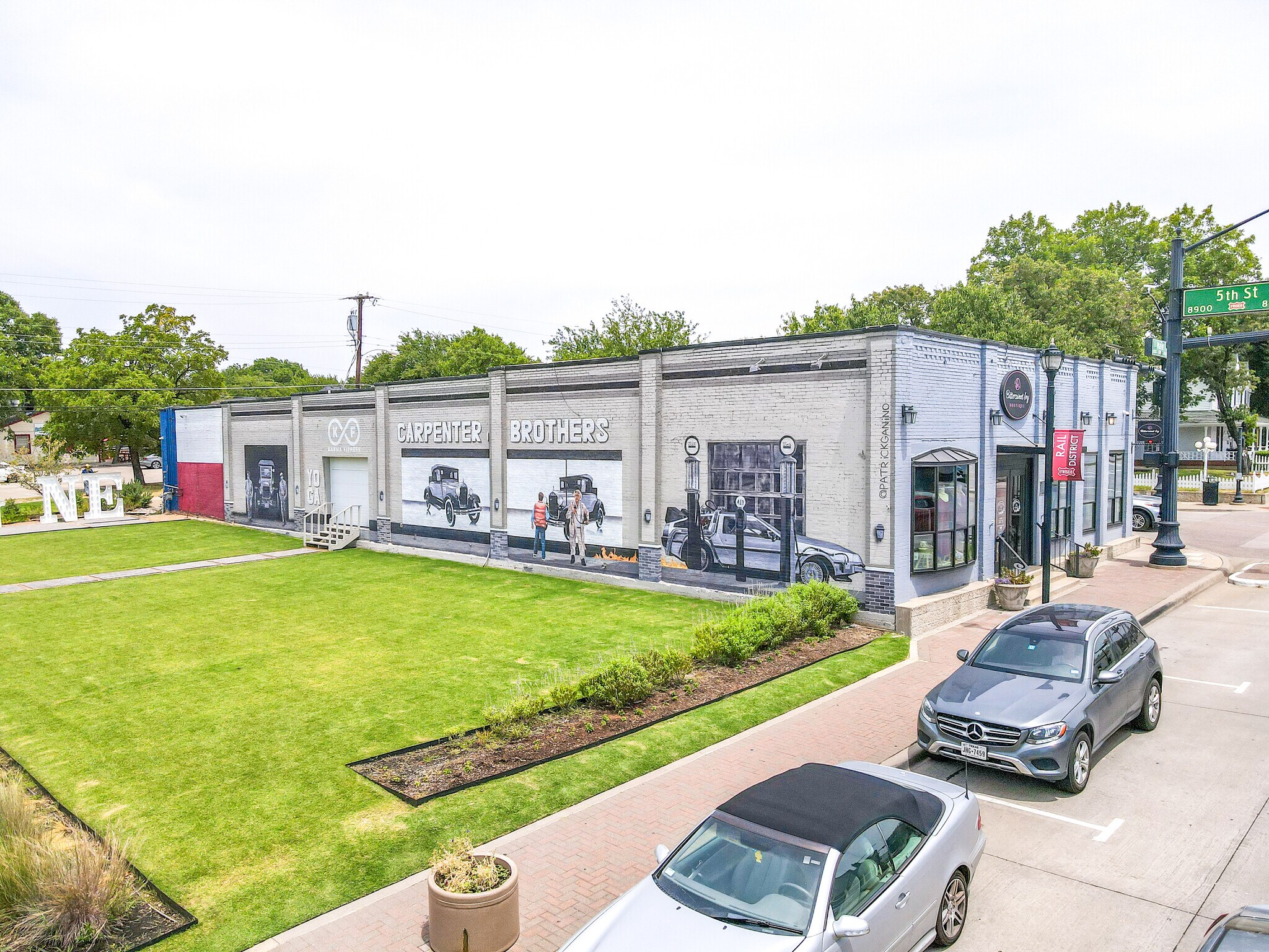 6990 Main St, Frisco, TX à louer Photo de l’immeuble– Image 1 sur 16