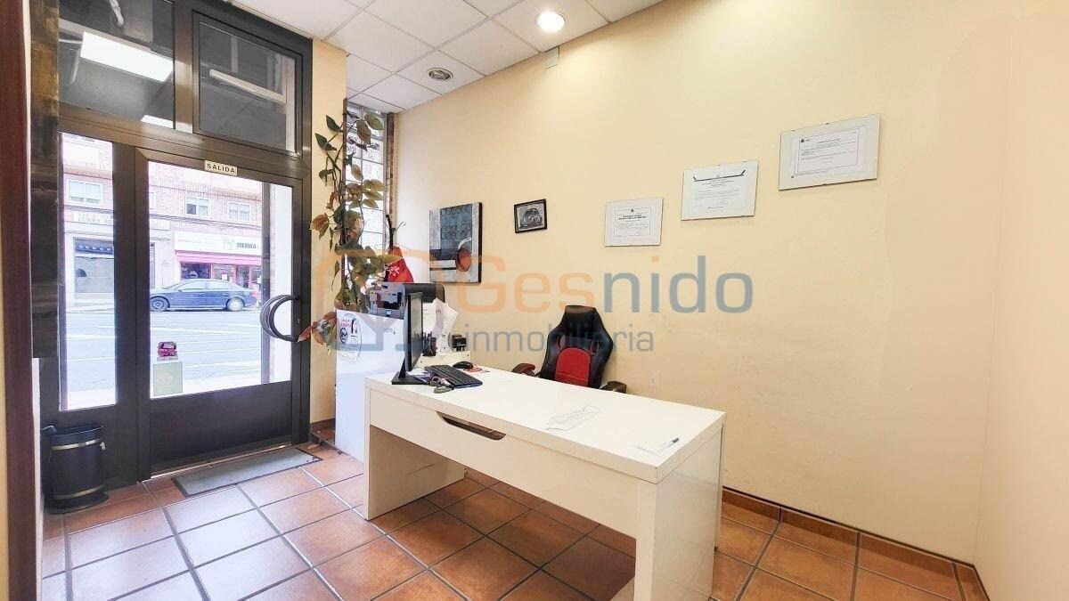 Local commercial dans Segovia, Segovia à louer Photo intérieure– Image 1 sur 5