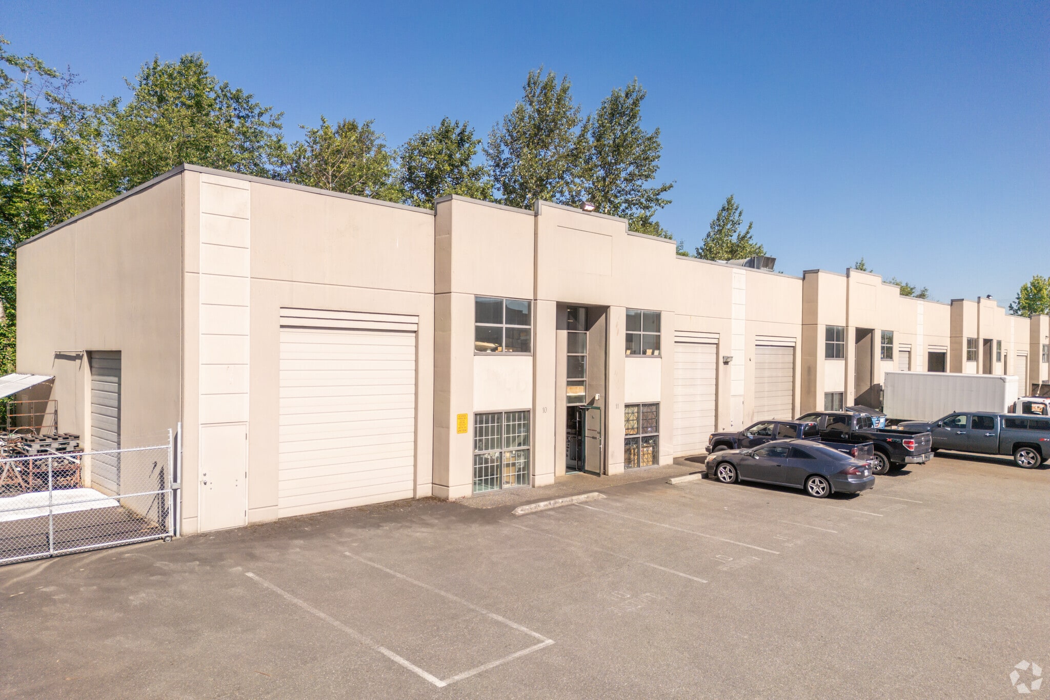 19158 94th Ave, Surrey, BC à vendre Photo de l’immeuble– Image 1 sur 4