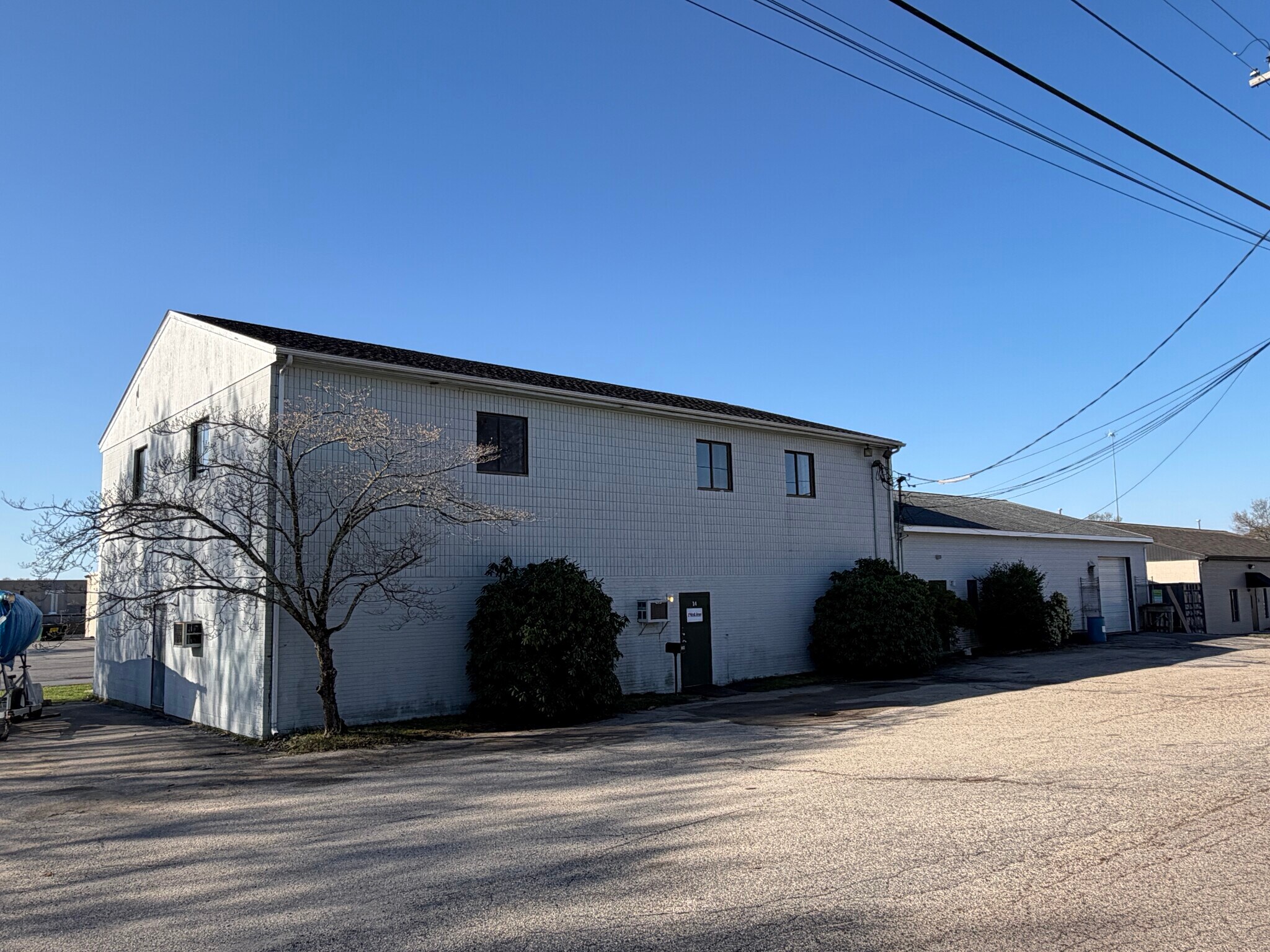 14 Minnesota Ave, Warwick, RI à vendre Photo principale– Image 1 sur 12