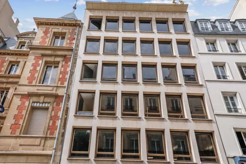 25 Rue D'Artois, Paris à louer - Photo de l’immeuble – Image 1 sur 17