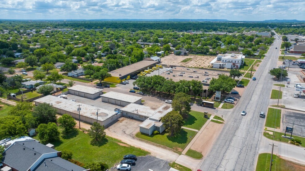 209 S Pioneer Dr, Abilene, TX à louer - Photo de l’immeuble – Image 3 sur 16