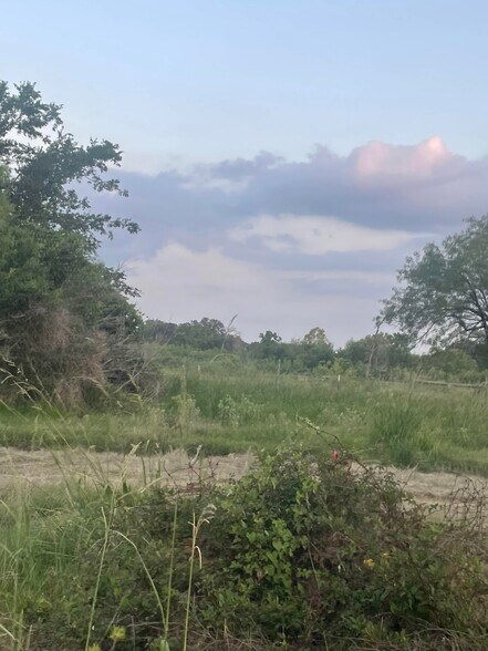 51361 Hwy 290 E, Hempstead, TX à vendre - Photo de l’immeuble – Image 3 sur 8