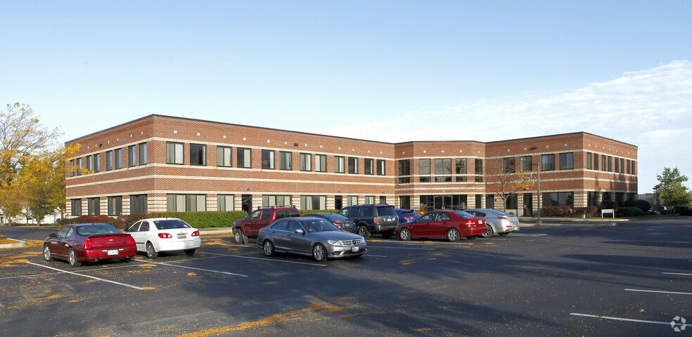 110 Kimball Ave, South Burlington, VT à louer - Photo principale – Image 1 sur 27