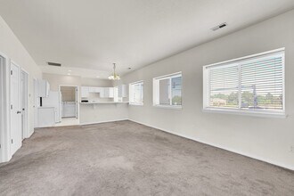20210 E Smoky Hill Rd, Aurora, CO à louer Photo intérieure– Image 2 sur 11