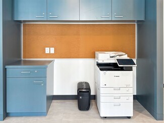 Plus de détails pour 20727 Willoughby Town Centre Dr, Langley, BC - Coworking à louer