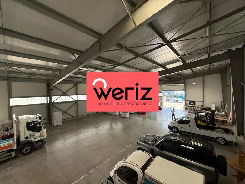 Local d’activités dans Les Pennes-Mirabeau à louer - Photo de l’immeuble – Image 1 sur 11