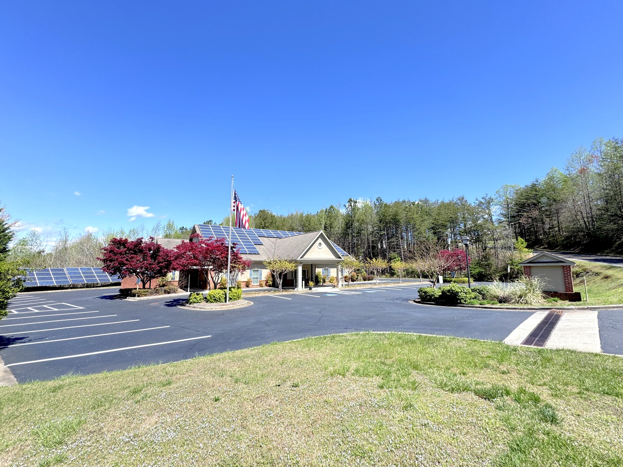 70 Ansley Dr, Dahlonega, GA à louer Photo de l’immeuble– Image 1 sur 26