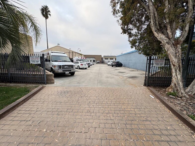 7614 Lemon Ave, Lemon Grove, CA à louer - Photo de l’immeuble – Image 2 sur 12