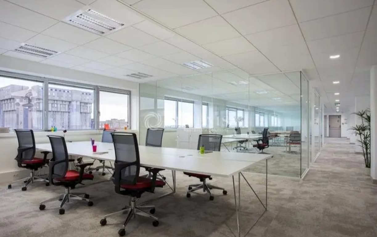 Bureau dans Noisy-le-Grand à louer Photo intérieure– Image 1 sur 7