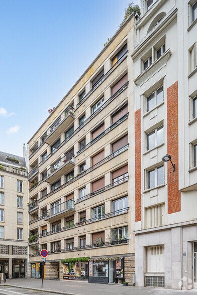 Rue Saint-Jacques, Paris à louer - Photo de l’immeuble – Image 3 sur 5
