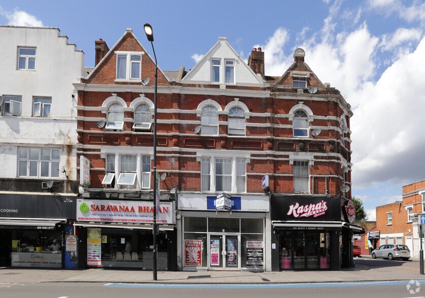 252 Upper Tooting Rd, Londres à louer - Photo de l’immeuble – Image 2 sur 3