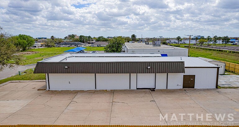 16628 Sea Lark Rd, Houston, TX à louer - Photo de l’immeuble – Image 2 sur 3