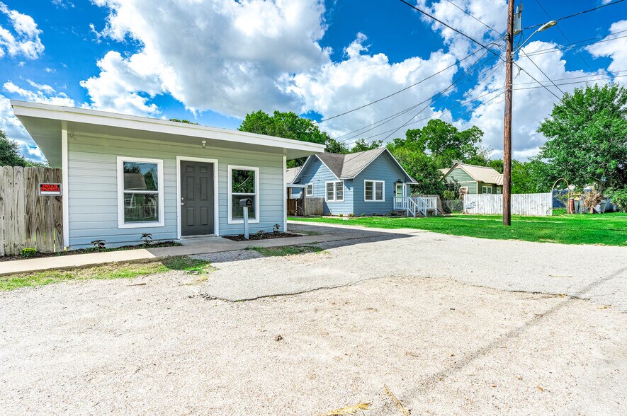 1224 Avenue H, Bay City, TX à vendre - Photo principale – Image 1 sur 35