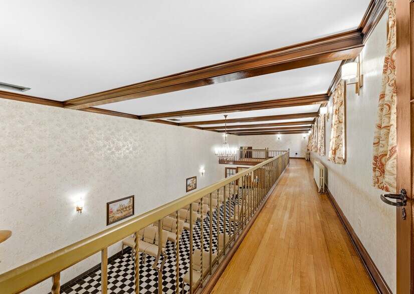 65 N Gallatin Ave, Uniontown, PA à vendre - Photo intérieure – Image 3 sur 15