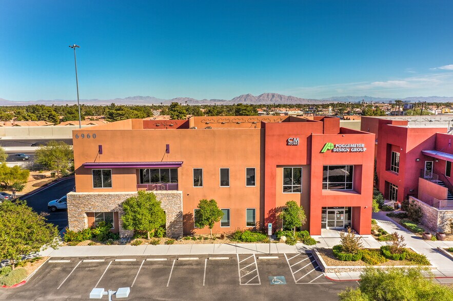 6960 Smoke Ranch Rd, Las Vegas, NV à vendre - Photo de l’immeuble – Image 3 sur 11