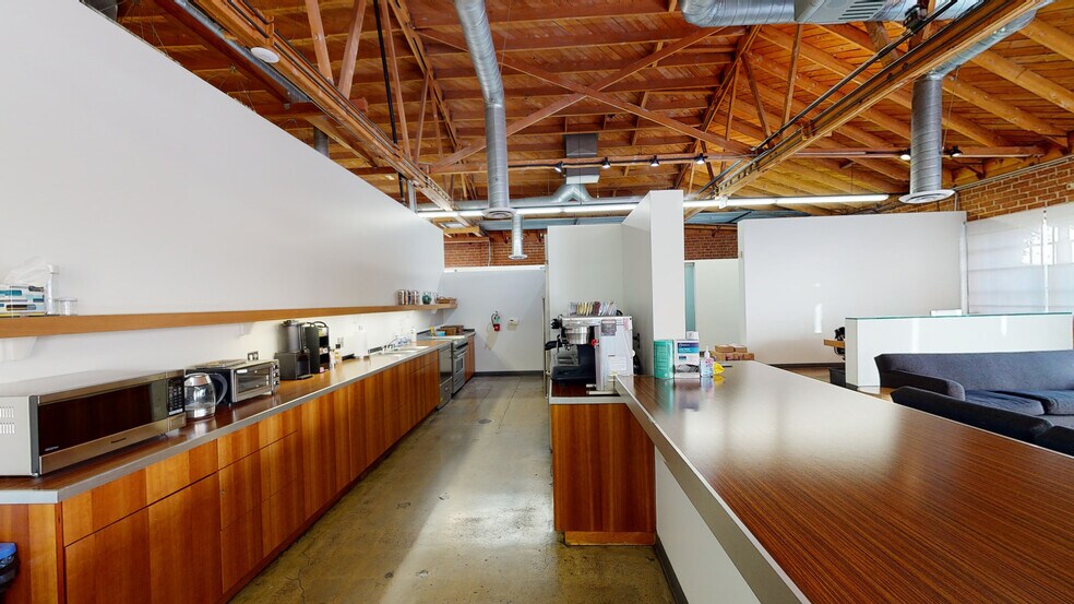 2201 S Carmelina Ave, Los Angeles, CA à louer - Photo intérieure – Image 3 sur 19