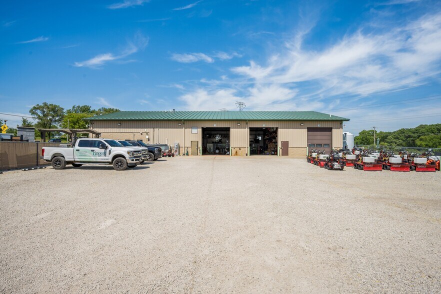 2101 Route 176, Prairie Grove, IL à vendre - Photo de l’immeuble – Image 3 sur 30