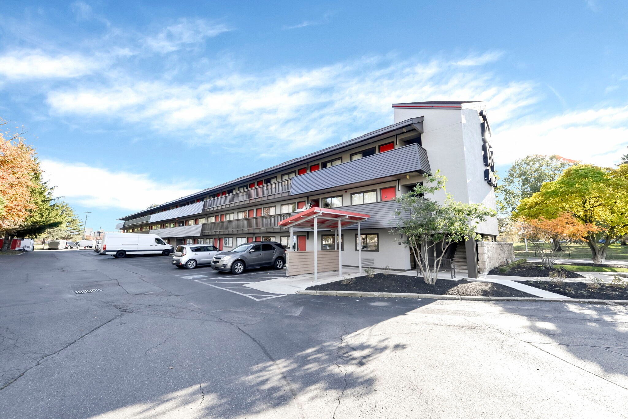 441 Ackerman Rd, Columbus, OH à vendre Photo de l’immeuble– Image 1 sur 13