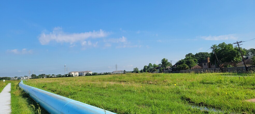 00 FM 518 @ Louisiana, League City, TX à vendre - Photo de l’immeuble – Image 1 sur 6