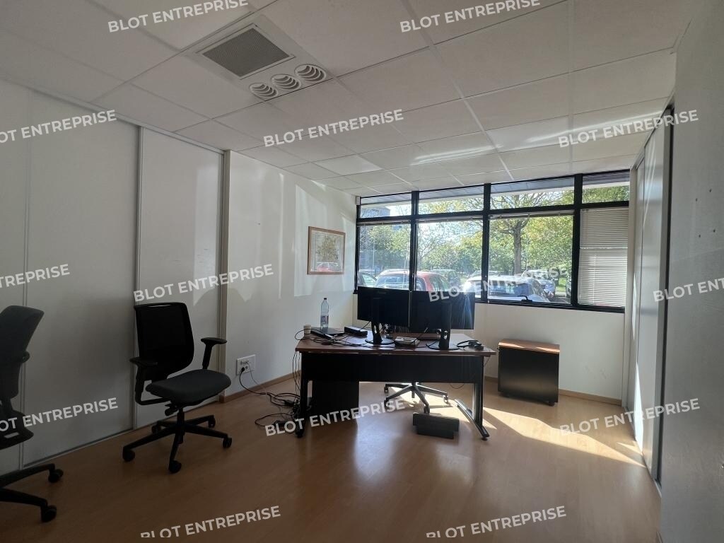 Bureau dans Cesson-Sévigné à louer Photo intérieure– Image 1 sur 8