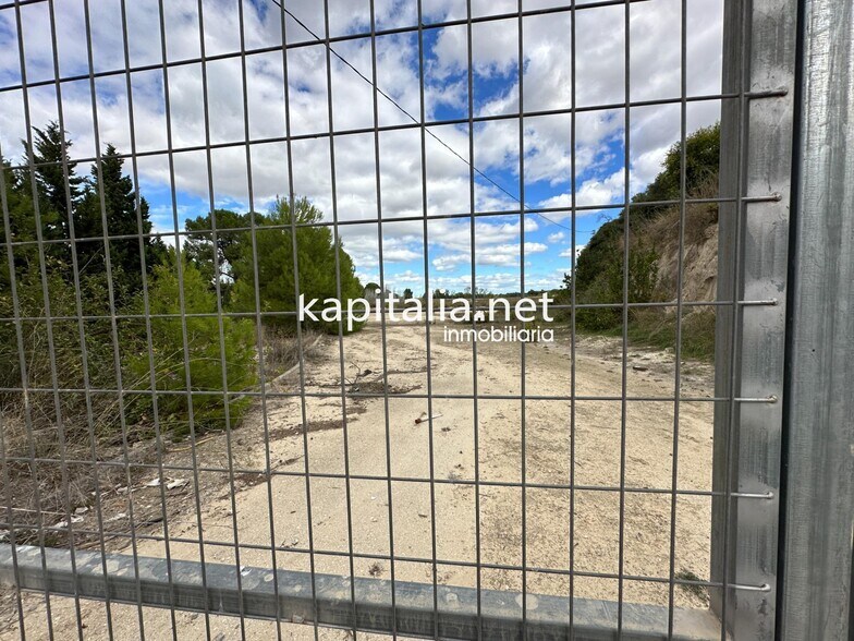 Ontinyent, Poligono, 9, València, Valencia à louer - Photo de l’immeuble – Image 2 sur 9