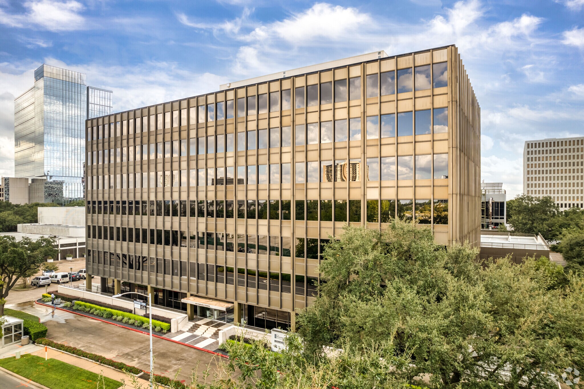 3411 Richmond Ave, Houston, TX à vendre Photo principale– Image 1 sur 6