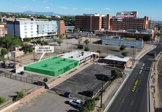 200 Oak St NE, Albuquerque, NM à louer Photo intérieure– Image 1 sur 10