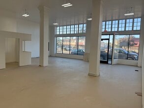 945 N El Dorado St, Stockton, CA à louer Photo intérieure– Image 2 sur 6